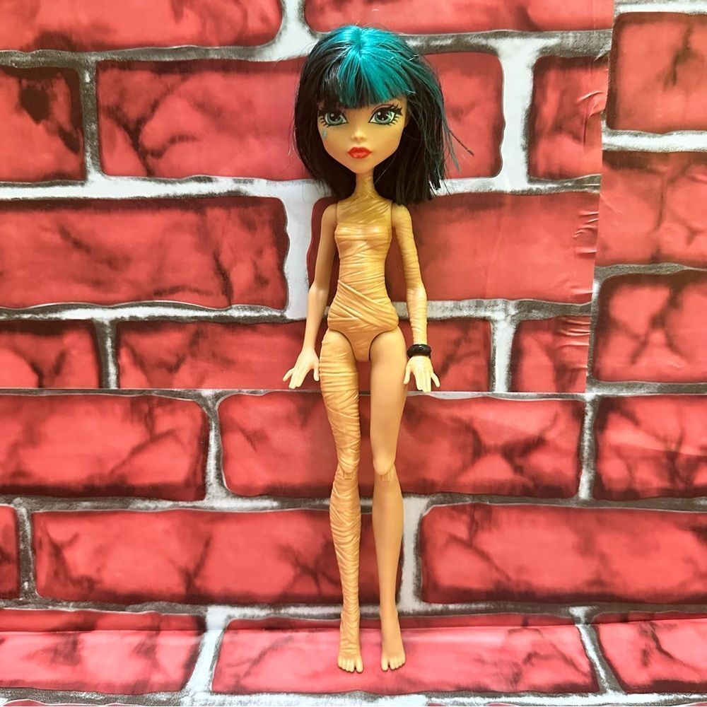 Monster High Cleo De Nile Nude doll